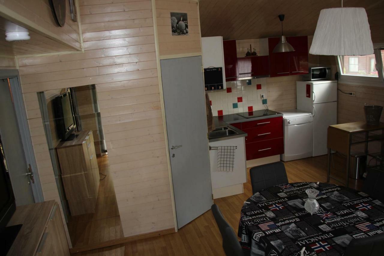 Chalet Les Brulins Hotel Resteigne Luaran gambar